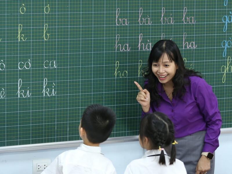 Khai giảng lớp học